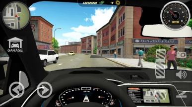 疯狂城市汽车模拟器 v1.0安卓版-游戏论