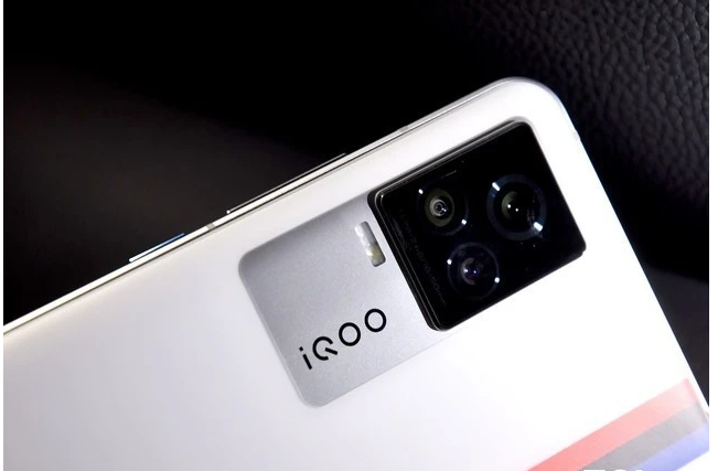 iqoo7玩游戏体验怎么样