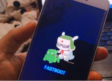 小米手机进入fastboot界面不动了怎么办